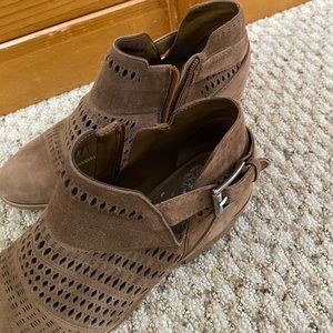Vince Camuto tan cut out ankle boots - worn once.
